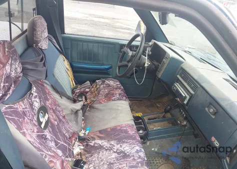 1993 Chevrolet S Truck S10 from USA, damaged, VIN 1GCCT14Z1P0158800